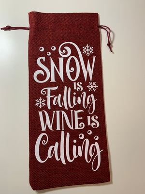 
            
                Load image into Gallery viewer, &amp;#39;Tis the season to get tipsy (responsibly) so why not make your gift extra special with a fun wine bag!  Handmade with red, green, white and silver glitter that sparkles like Christmas Lights! Available in red and burlap. 
            
        