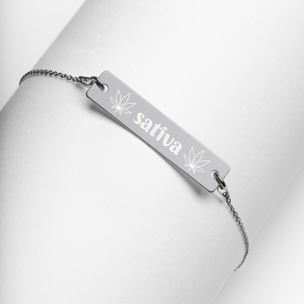 Sativa Love Bar Chain Necklace